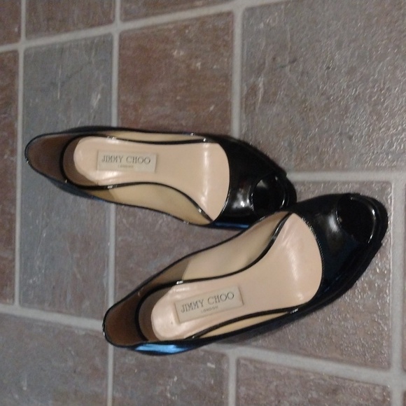Jimmy Choo black patent leather peep toe heel pump size 35 - Picture 3 of 12